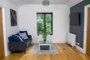 Durham, Contractors, Free Parking - Modern Flat